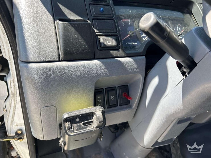 2007-mitsubishi-fuso-fe84d-image-22