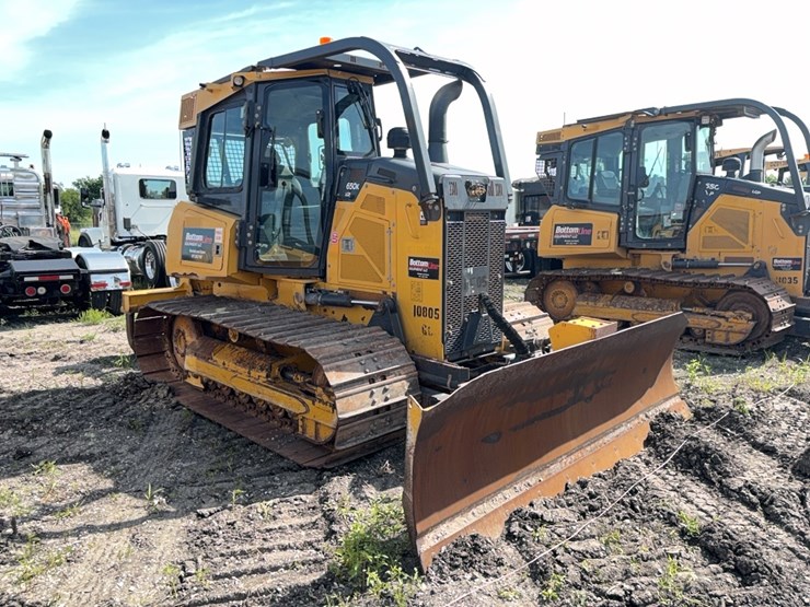 2023-deere-650k-lgp-image-2