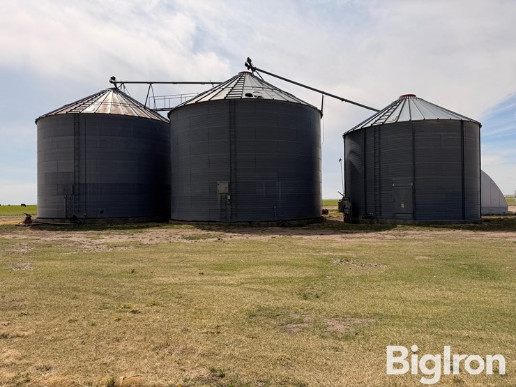 stor-mor-complete-grain-bin-set-up-image-2