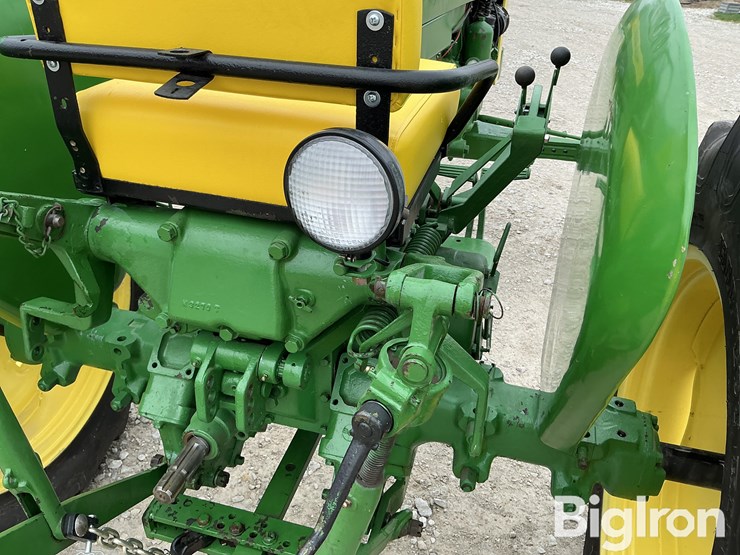 1958-john-deere-420-image-17