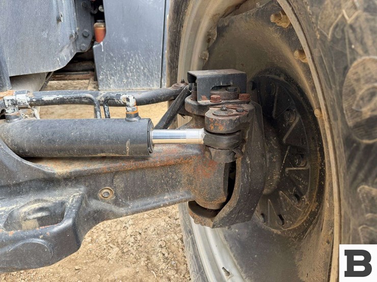 2018-case-ih-magnum-310-image-23
