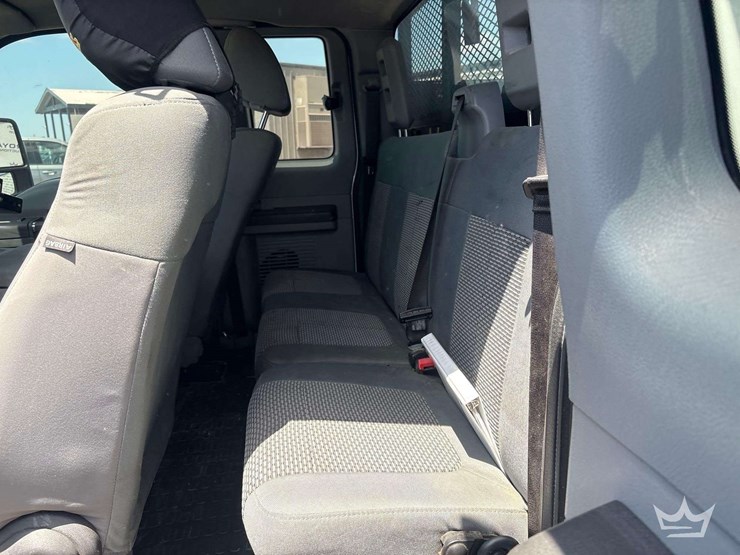 2016-ford-f550-image-25