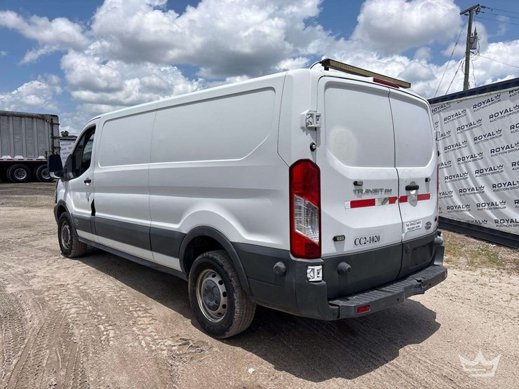 2015-ford-transit-image-4