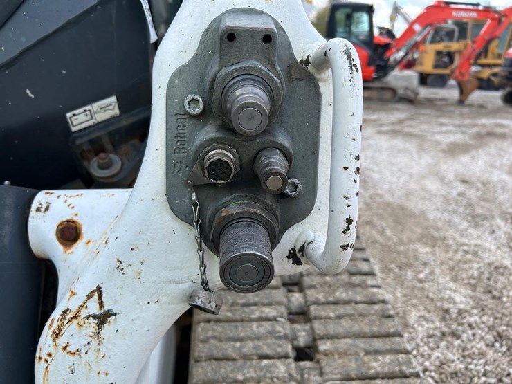 bobcat-t76-image-11