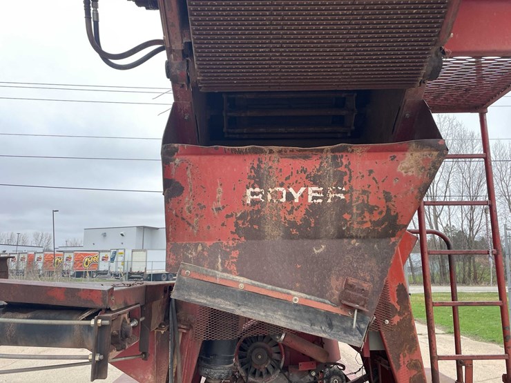#4047-•-1991-royer-top-soil-shredder-image-41