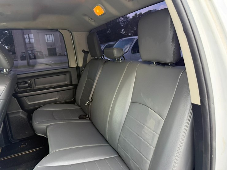 2018-dodge-1500-image-35