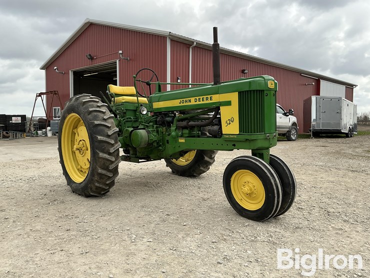 1958-john-deere-520-image-3