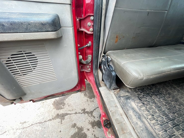2008-ford-f550-xl-image-120