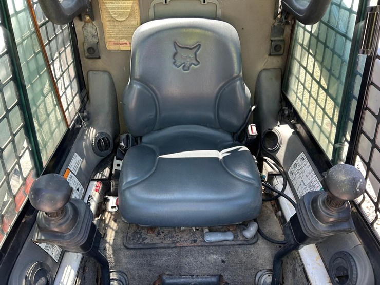 bobcat-s300-image-17