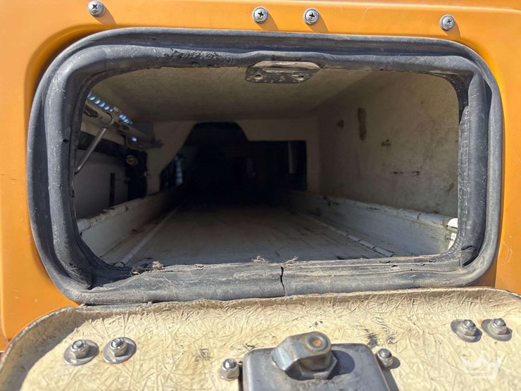 2014-ford-f550-image-22