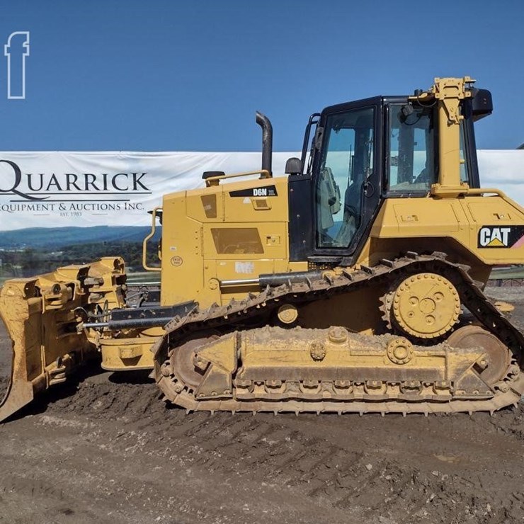 2017 CATERPILLAR D6N XL