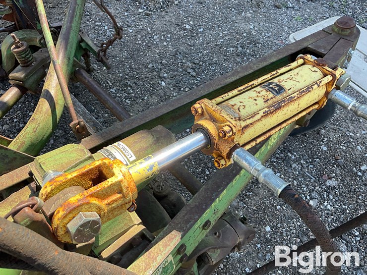 john-deere-7-image-14