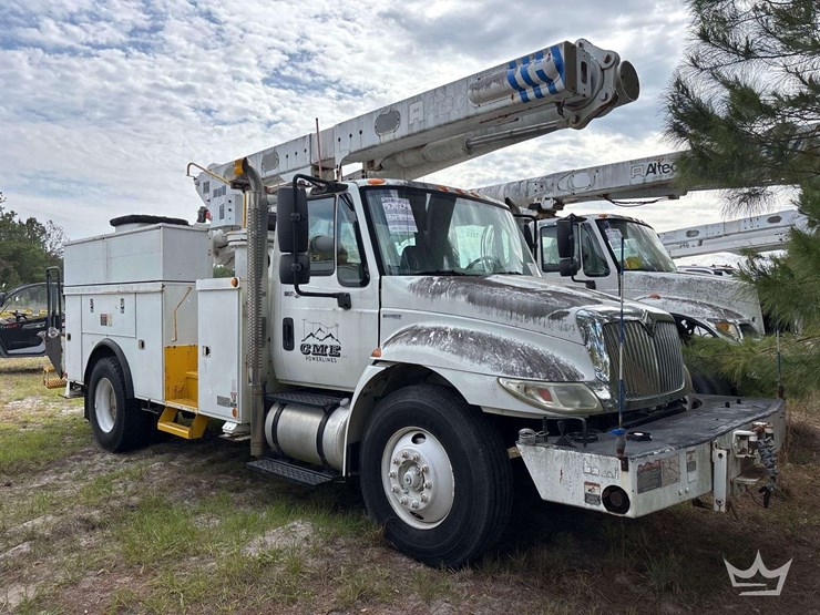 2010-international-durastar-4300-image-2