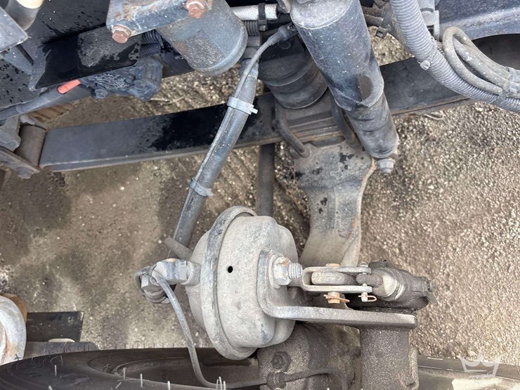 2015-ford-f750-image-22