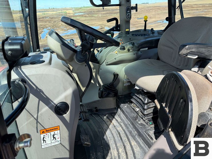 case-ih-farmall-105u-image-61