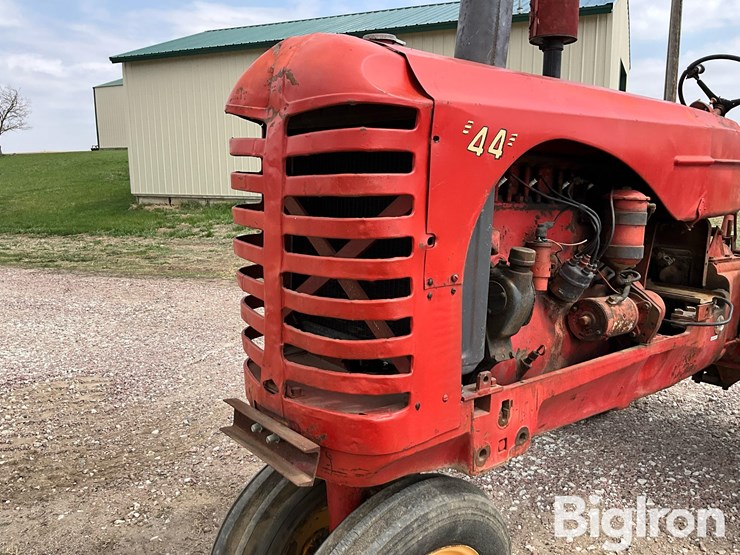 1949-massey-ferguson-44-image-16