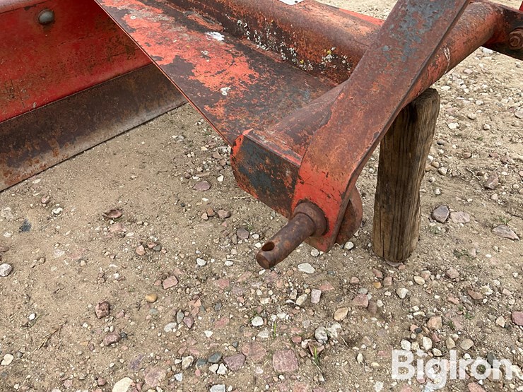 massey-ferguson-16-image-12