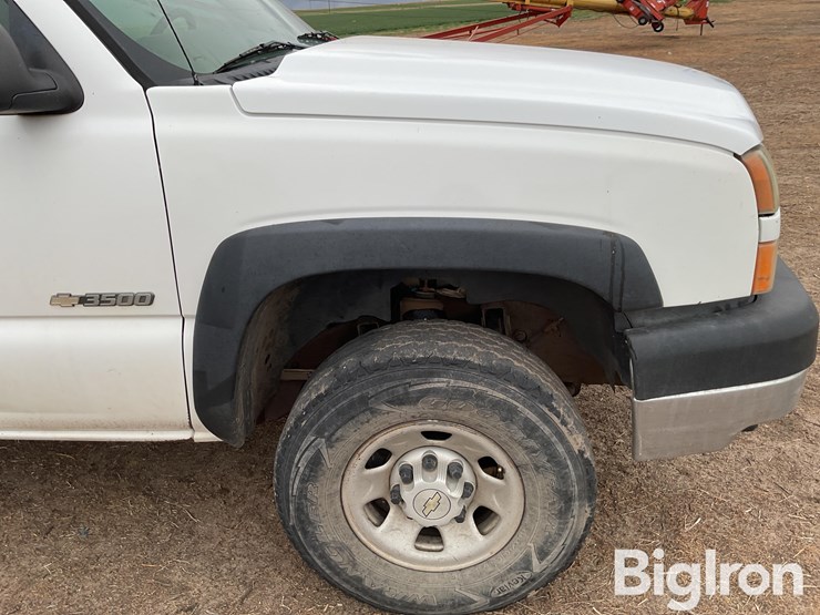 2006-chevrolet-3500-image-18