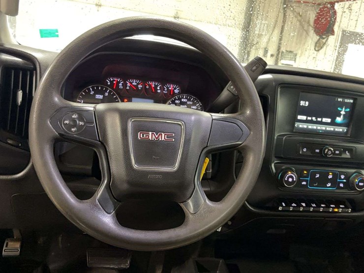 2018-gmc-sierra-3500hd-image-15