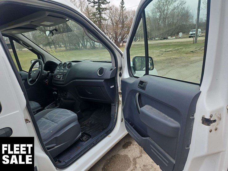 2012-ford-transit-connect-image-23