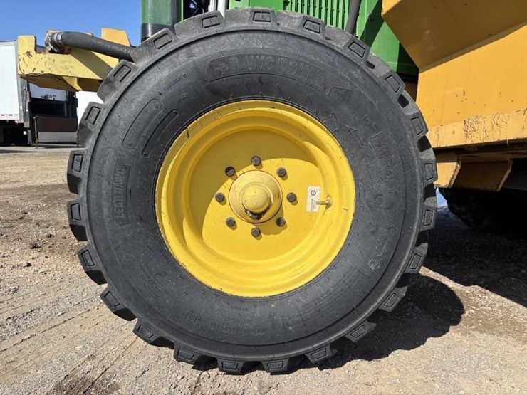 john-deere-6410-image-28
