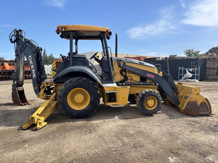 2019-deere-310l-ep-image-7