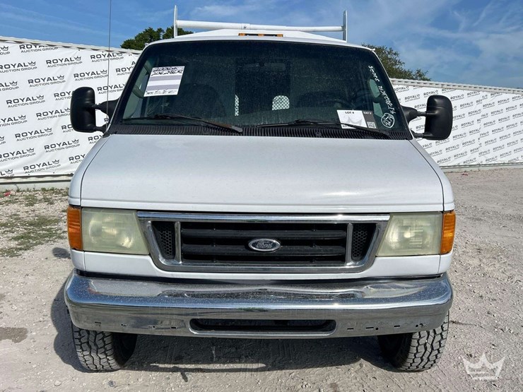 2006-ford-e350-image-30