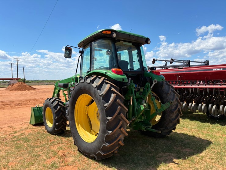 2017-john-deere-6120e-image-4