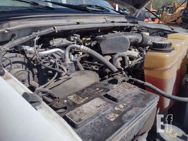 2005-ford-f450-image-37