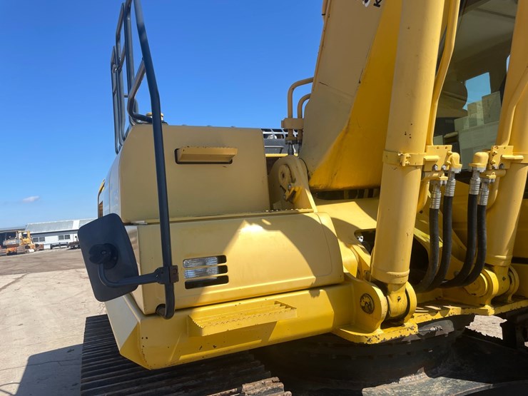 2015-komatsu-pc360-lc-10-image-19