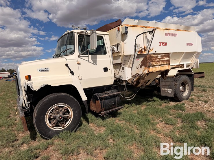 1995-ford-ln8000-image-1
