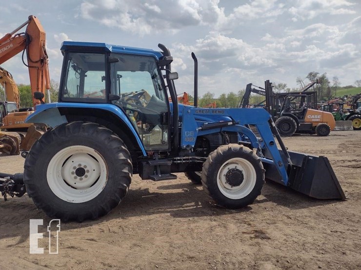 new-holland-ts110-image-3