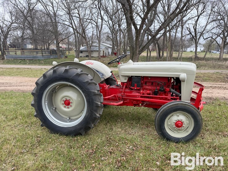 1953-ford-jubilee-image-4