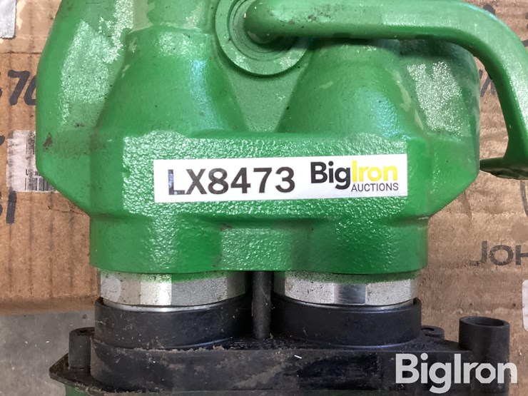 john-deere-8r-370-image-10
