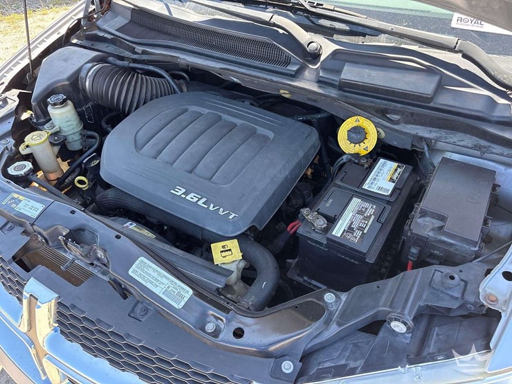 2014-dodge-grand-caravan-image-9