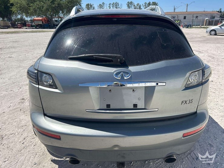 2005-infiniti-fx35-image-23