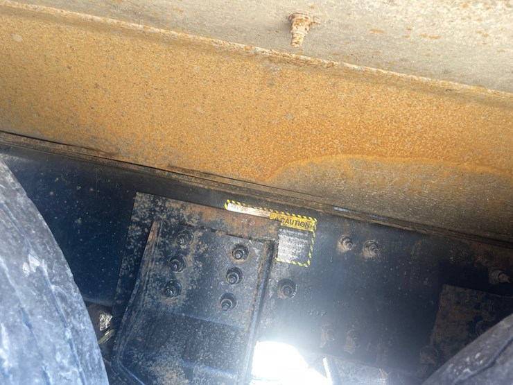2013-mack-granite-104fr-image-33