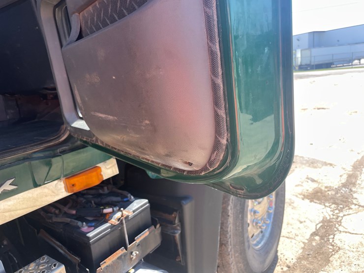 #4014-•-2013-quad-axle-mack-dump-truck-(has-wi-title)-image-95