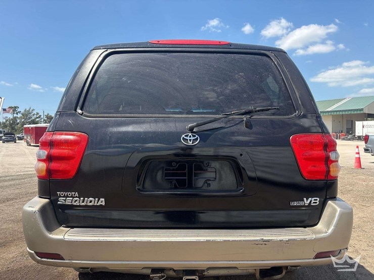 2003-toyota-sequoia-image-5