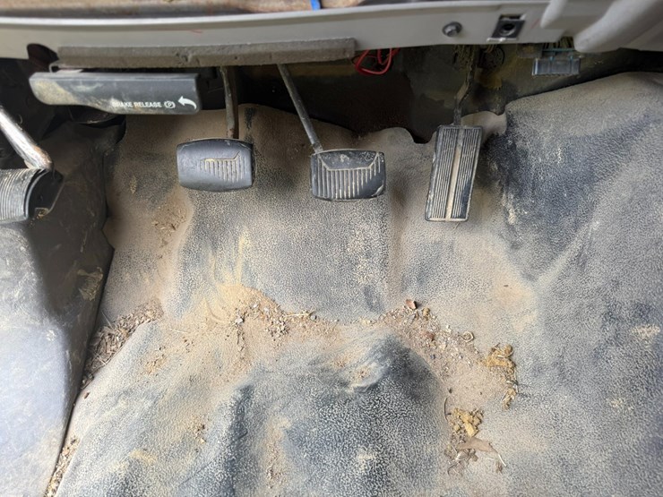 1999-ford-f450-xl-image-69