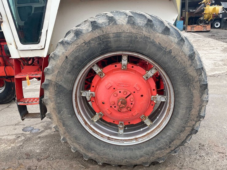#4067-•-case-2090-tractor-image-9