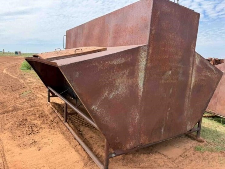 12’x7’-steel-self-feeder-image-6