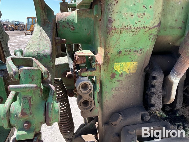 1958-john-deere-620-image-12