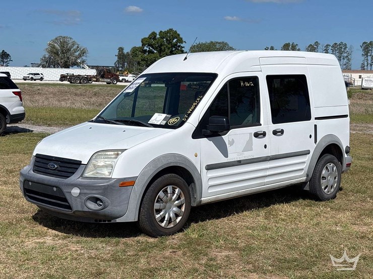 2012-ford-transit-connect-image-1