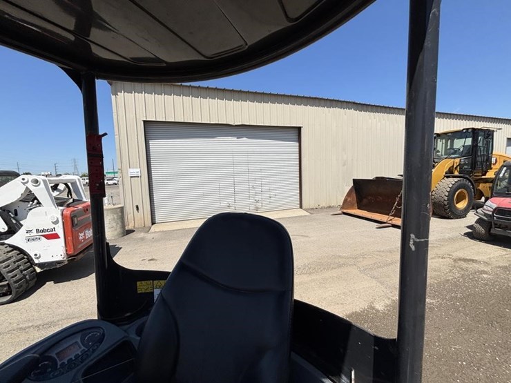 2020-bobcat-e20-image-38
