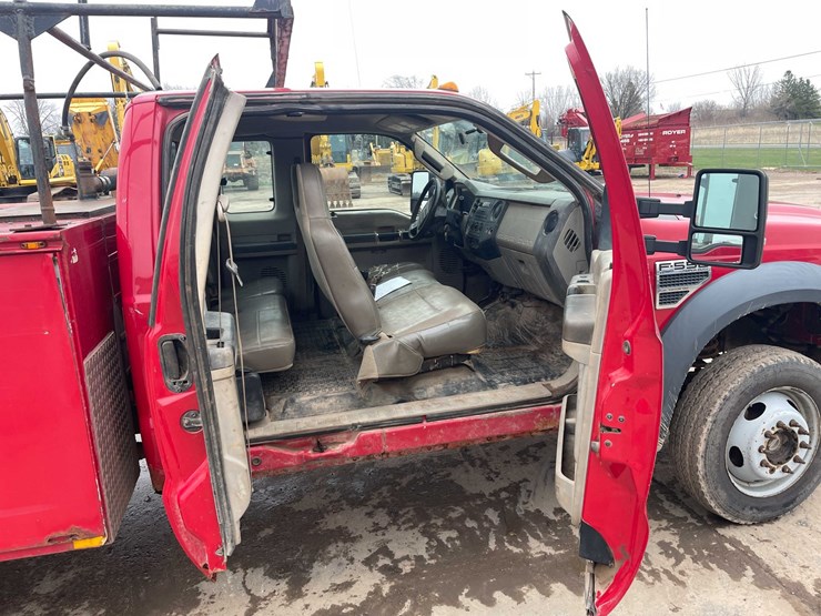 2008-ford-f550-xl-image-113