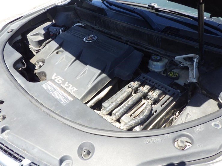 2014-cadillac-srx-image-10
