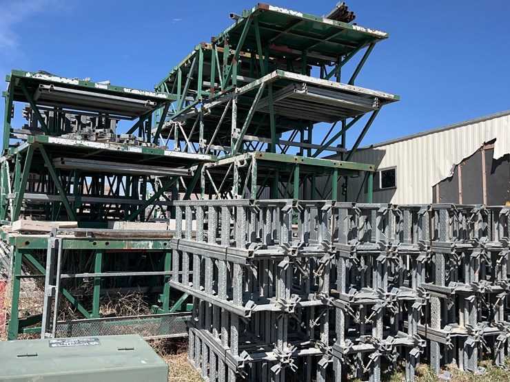 2--hydro-mobile-mast-climbing-work-platform-scaffolding-image-64
