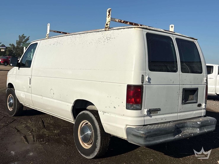 2006-ford-cargo-image-3