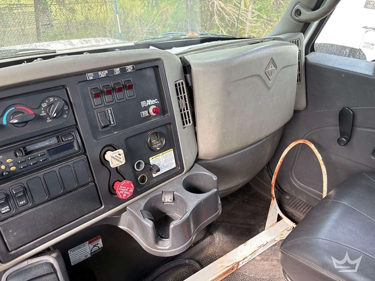 2010-international-durastar-4300-image-47